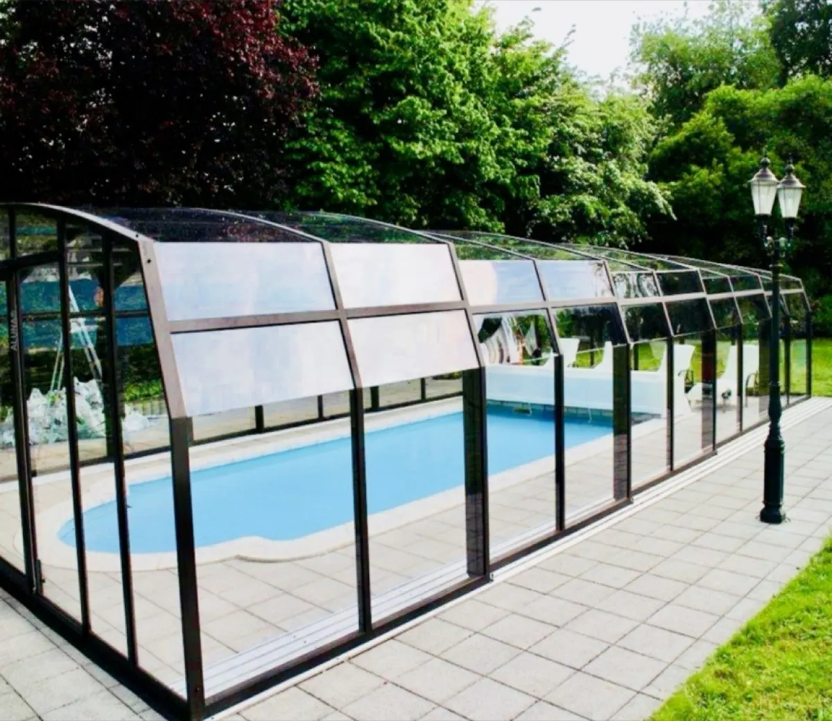 Abri de piscine télescopique