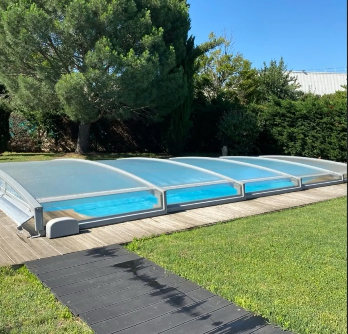 Moteur d'abri télescopique
